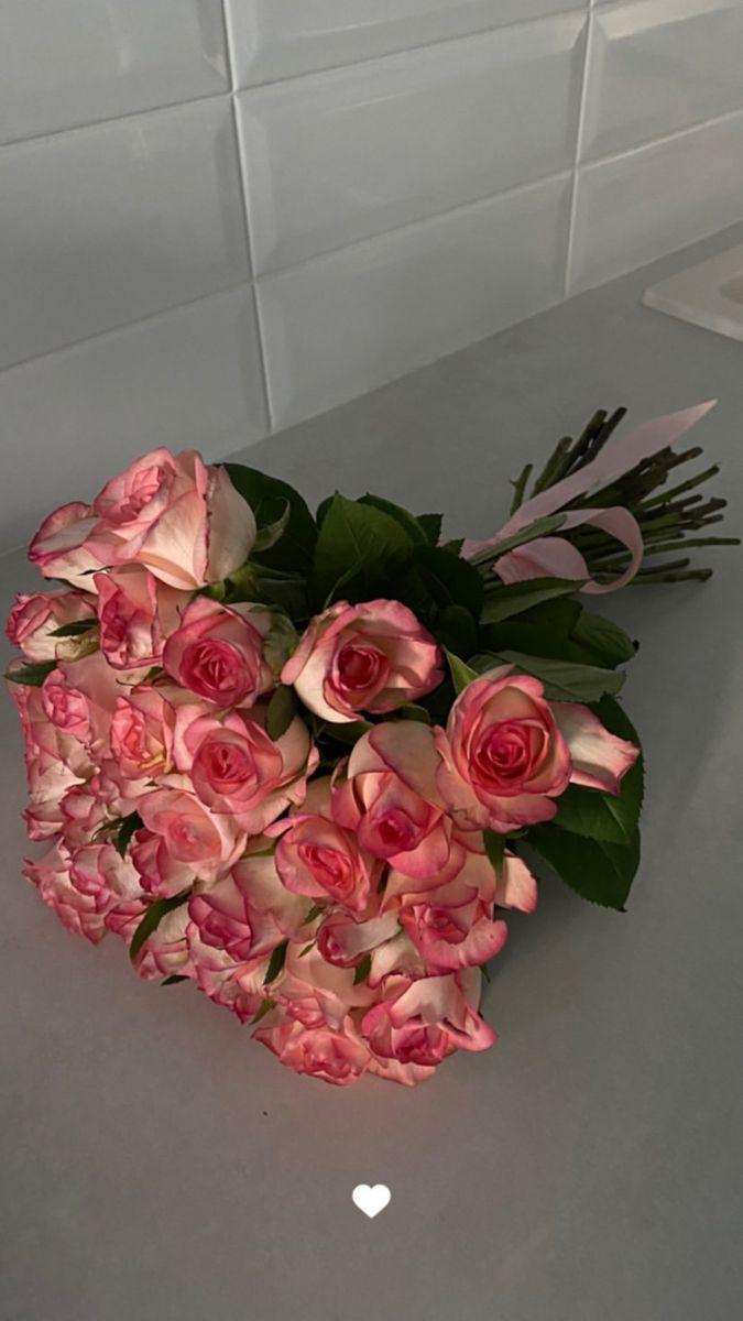 Stell Arfield Lab workshop space where corporate flower arrangements are designed and prepared for business delivery